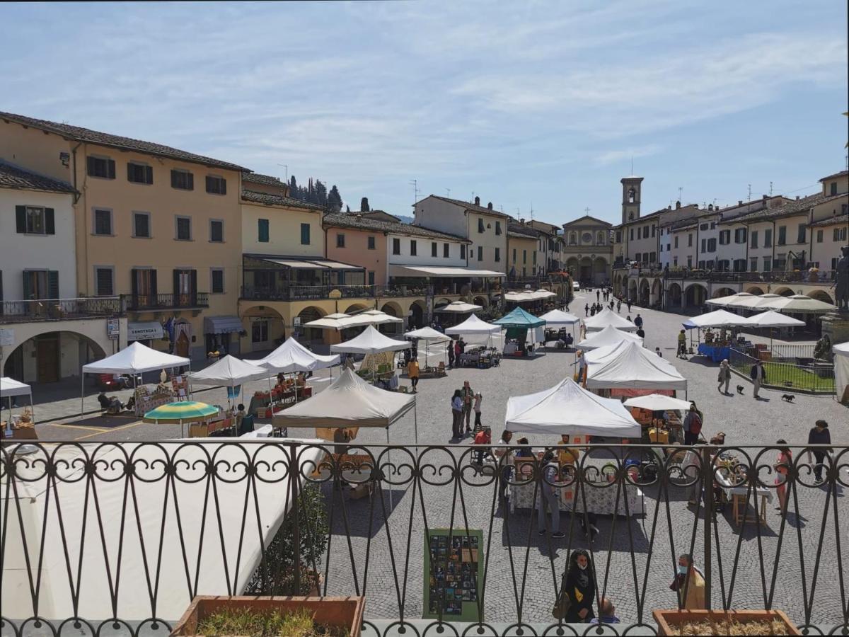 Casa Remo - Dolce Soggiorno Nella Piazza Di Greve Греве-ин-Кьянти Экстерьер фото